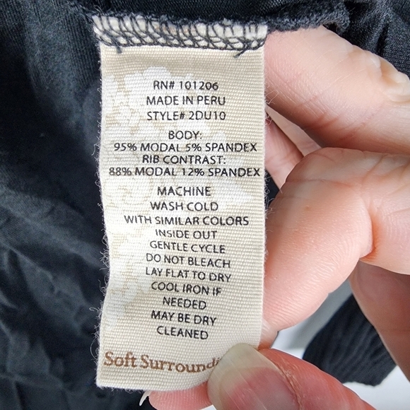 Soft Surroundings Black Soft Knit Dolman Style Tunic with Ribbed Trim Size Small - Picture 4 of 6